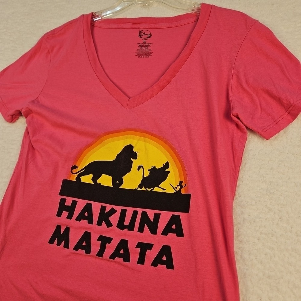 Women's Teen Junior Walt Disney The Lion King Hakuna Matata T-shirt XL